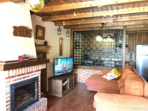 Отель Casa Rural El Castaño  Навальгихо
